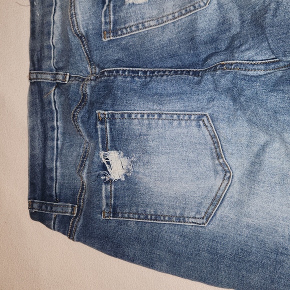 Rue 21 Distressed Blue Jeans - Picture 7 of 7